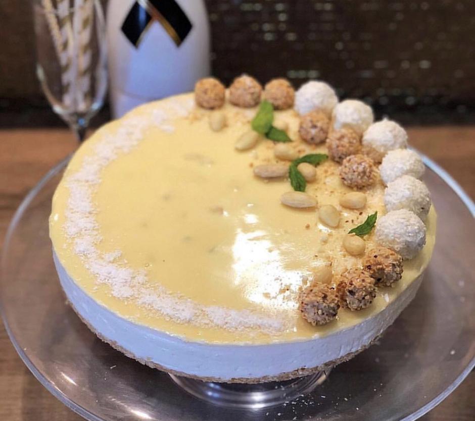 Cheesecake s kokosom, Raffaello | Author: Martina Ražov