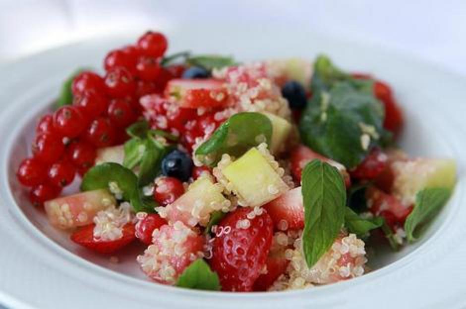 Voćna salata s kvinojom | Author: Thinkstock