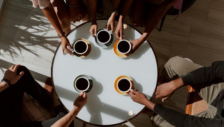 Kava s prijateljima