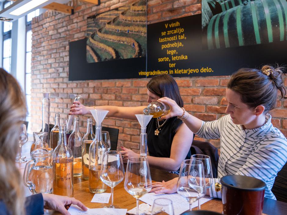 vino trois femmes, puklavec family wines | Author: Press