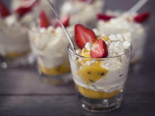 pavlova u čaši