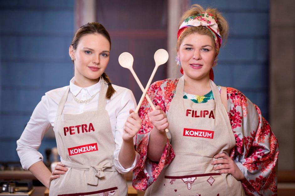 Petra&Filipa | Author: Tri, dva, jedan - kuhaj!