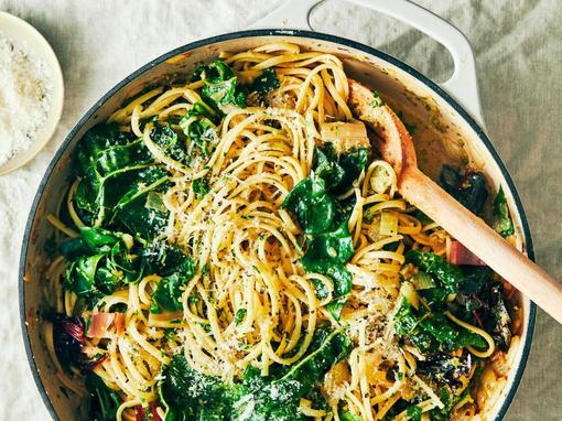 tjestenina u umaku od blitve