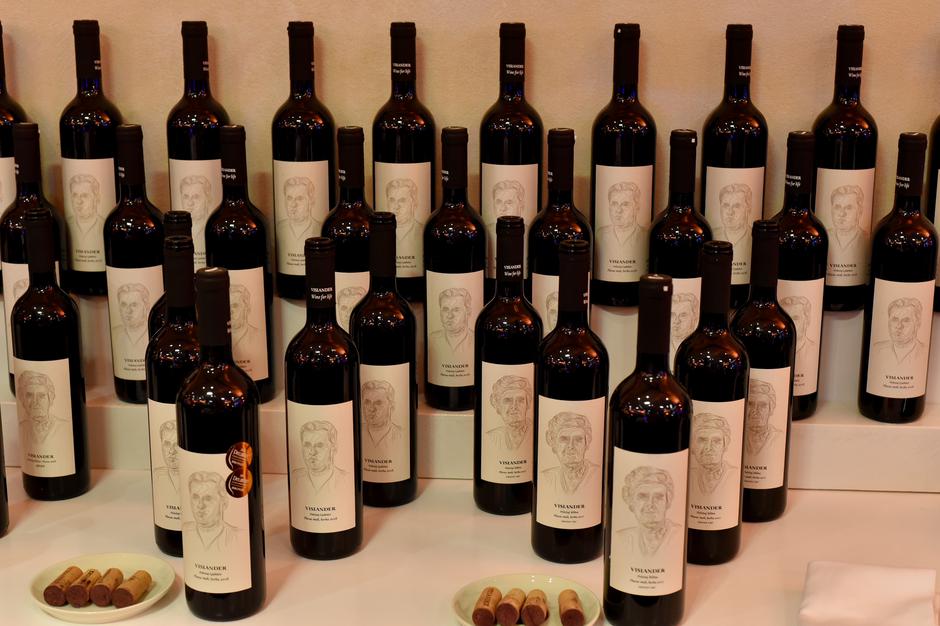 vislander plavac mali | Author: JULIO FRANGEN                       