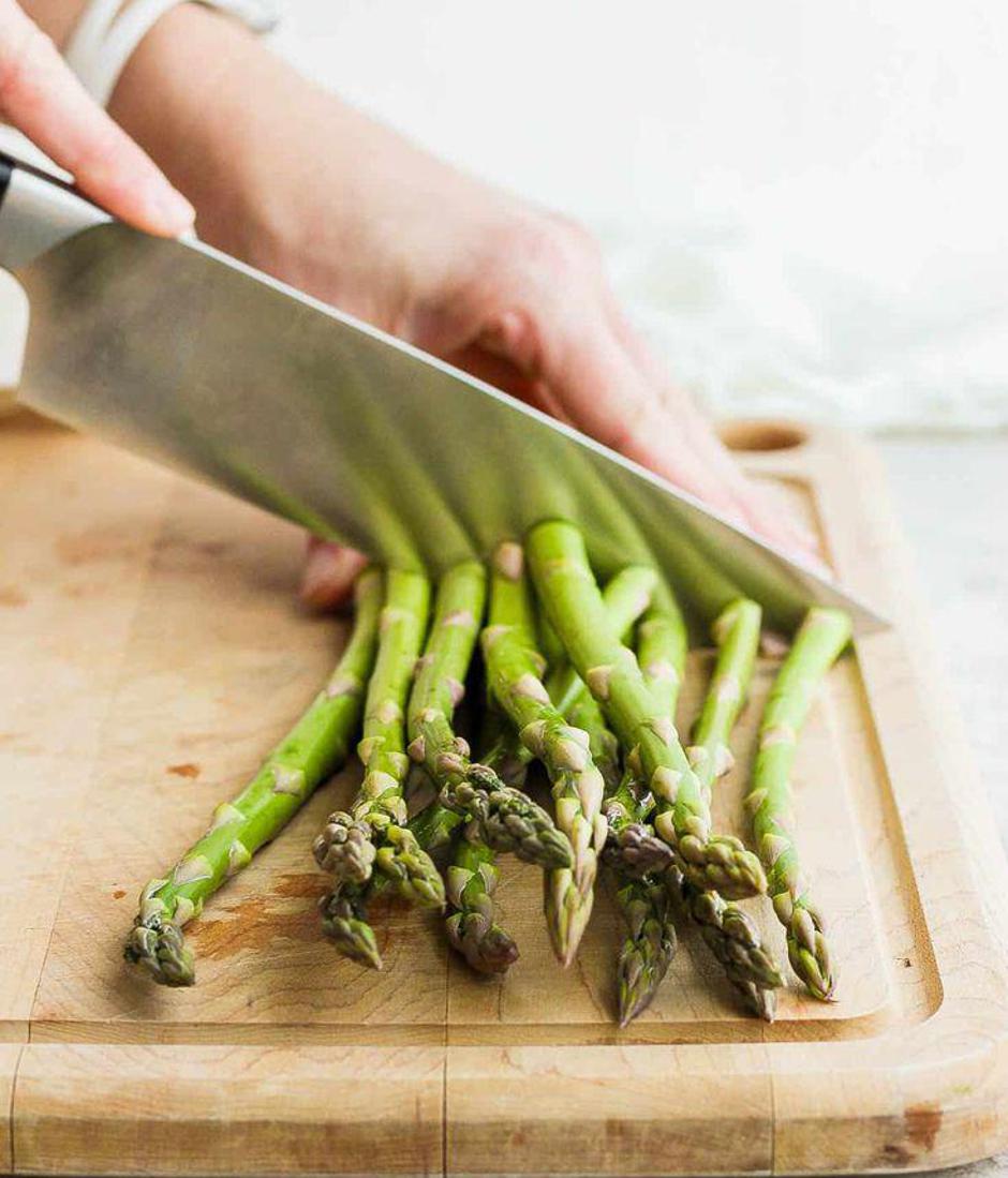 Kako pravilno oprati šparoge i ukloniti zemlju i ostatke pesticida | Author: @elizabetht1243 Pinterest