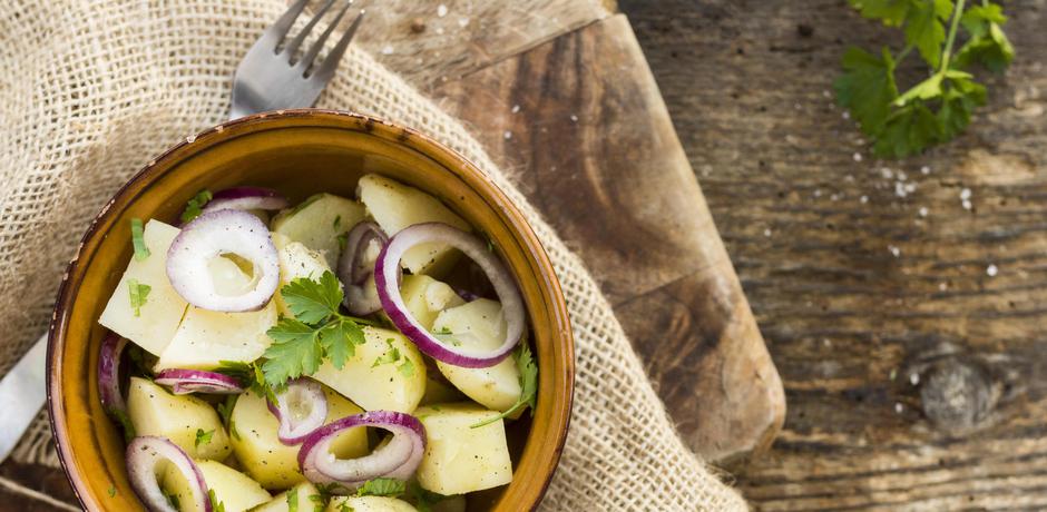 Savršen recept za ukusnu i osvježavajuću krumpir salatu | Author: Freepik