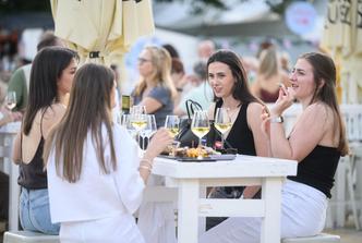 Zagreb: Otvorenje open-air festivala Vinski grad