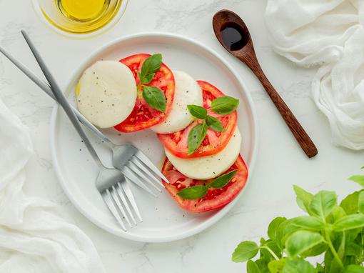 salata caprese