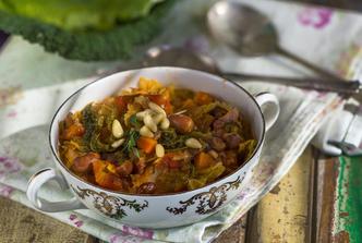 Varivo od kelja s kobasicama i grahom