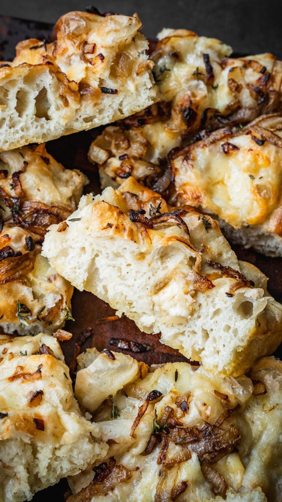 focaccia s karameliziranim lukom | Author: Urban Farm and Kitchen/Pinterest