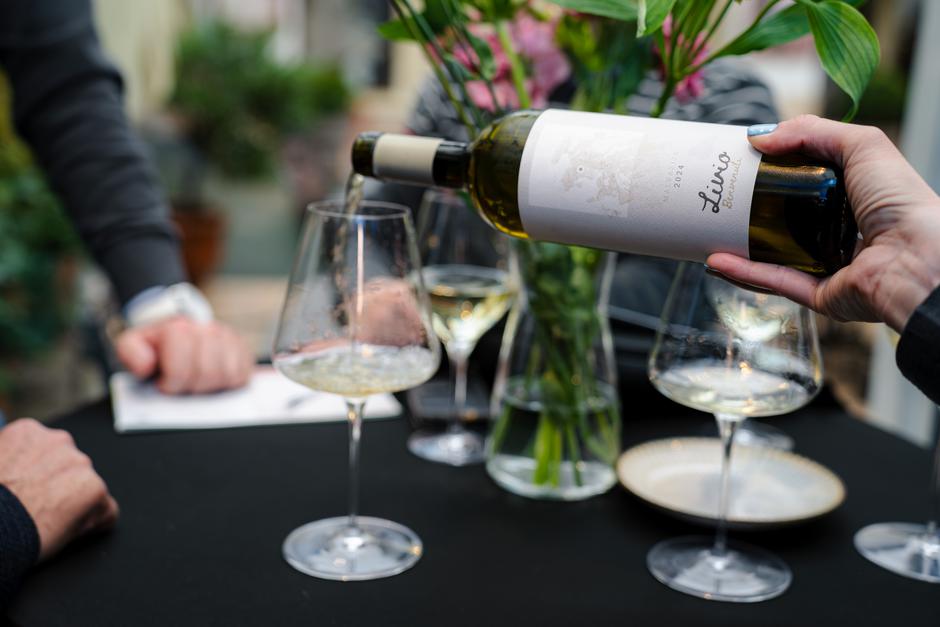 benvenuti | Author: Press