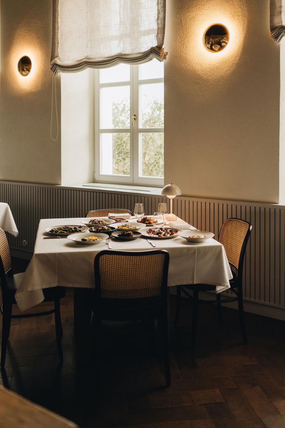 stara škola, uskrs | Author: Press