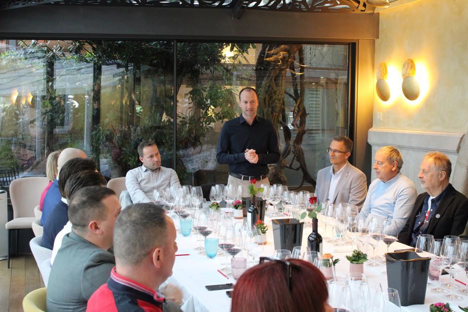 benvenuti, teran, santa elisabetta | Author: Press