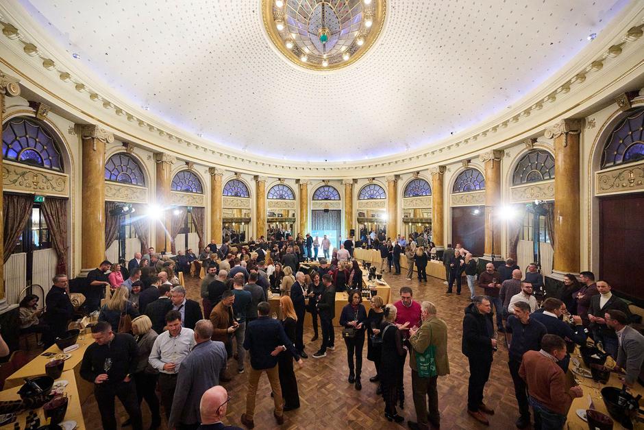 vinistra en primeur | Author: Merlo De Graia