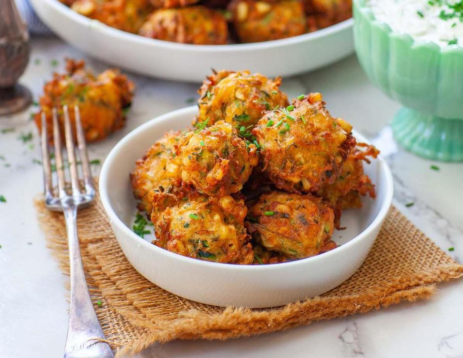 fritule s kukuruzom | Author: tatyanaseverydayfood.com//Pinterest