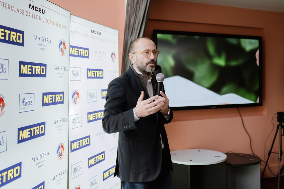 MCEU; METRO | Author: Press