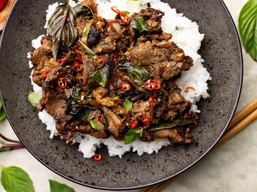 tajlandska govedina s bosiljkom