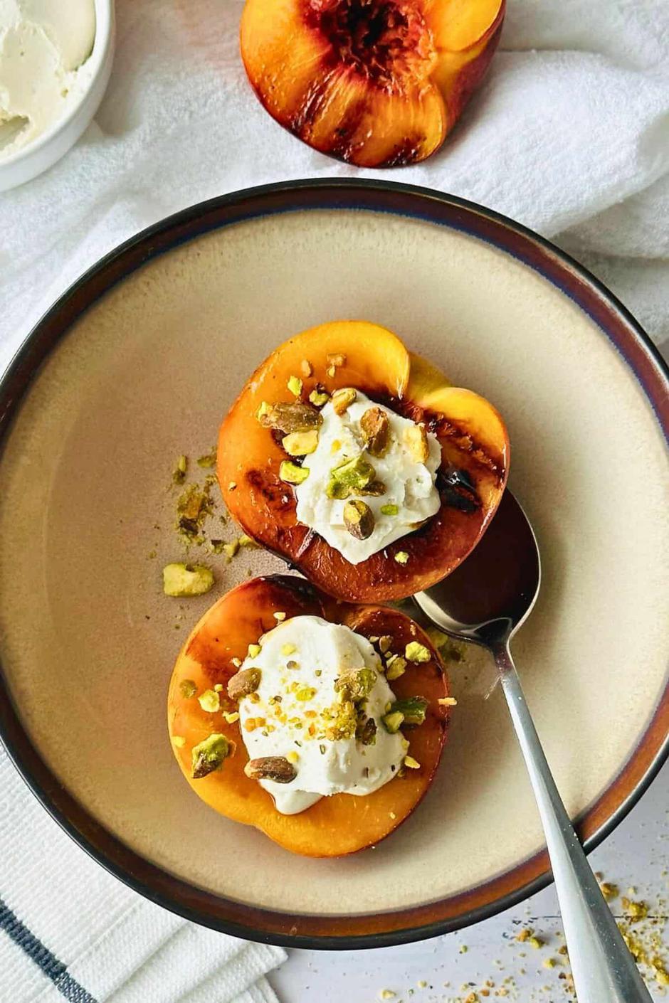 grilane breskve s mascarponeom | Author: Nuts & Twigs/Pinterest