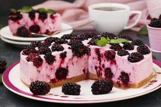 Jogurt torta s kupinama