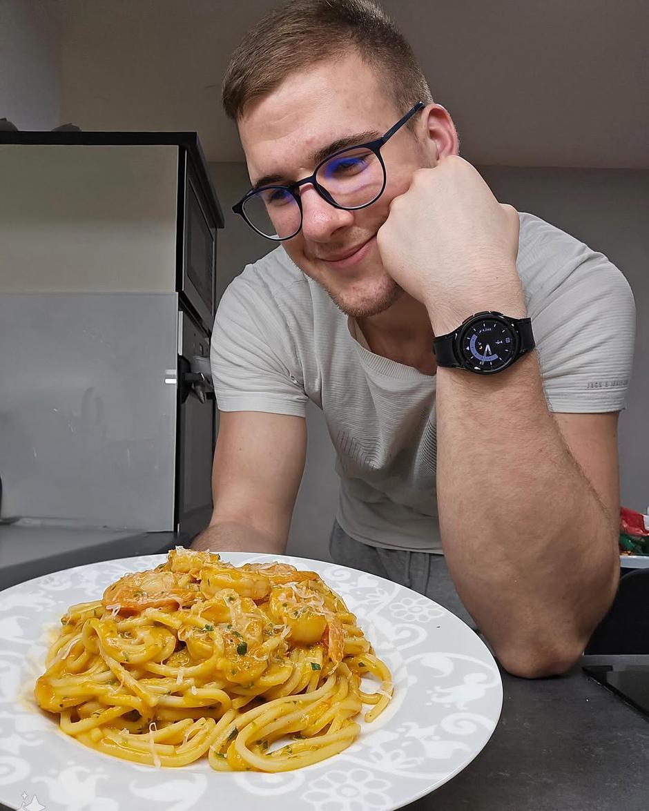  | Author: Privatna arhiva