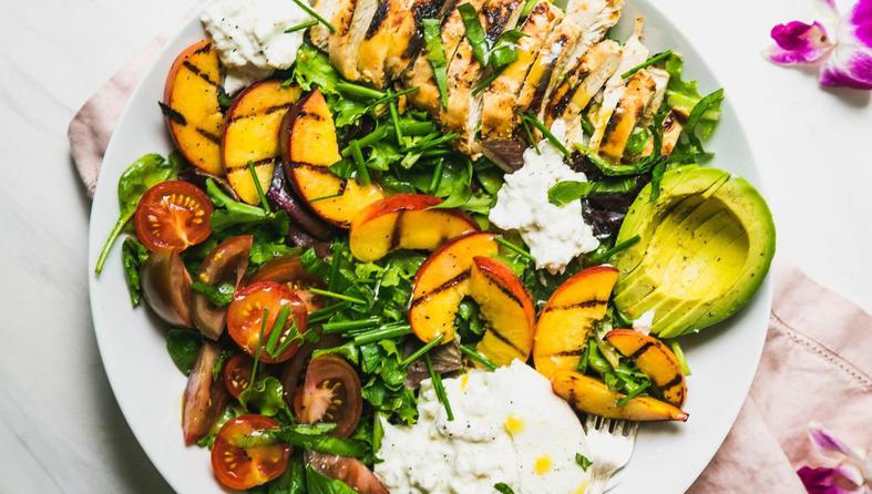 salata od piletine i bresaka