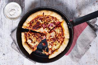 pizza iz tave