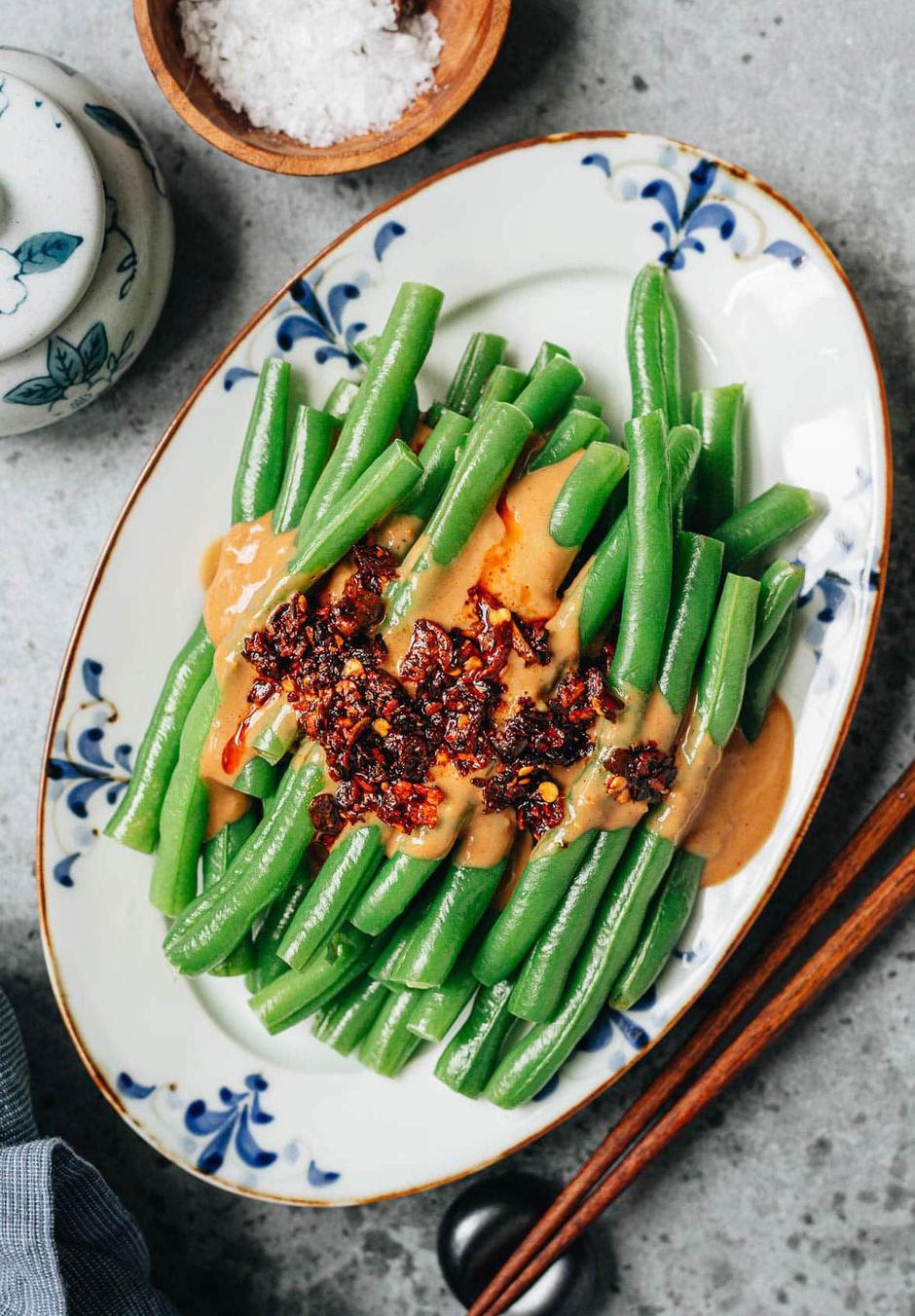 mahune. salata, kikiriki | Author: Muchen Zhu/Omnivore's Cookbook/Pinterest