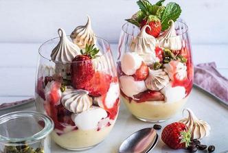 pavlova u čaši