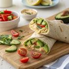 Tortilja s humusom, krastavcem i kupusom za brzi ručak
