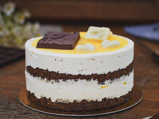 Bezglutenska torta od maka, limuna i bijele čokolade