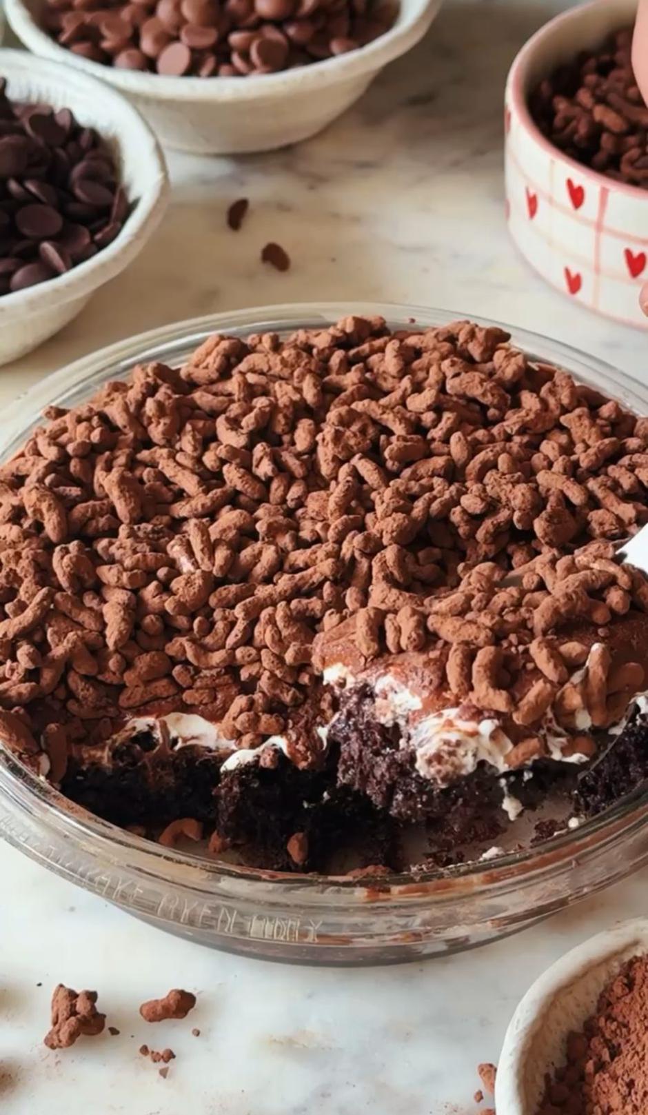 lazy cat cake | Author: Bake with Shivesh/Pinterest