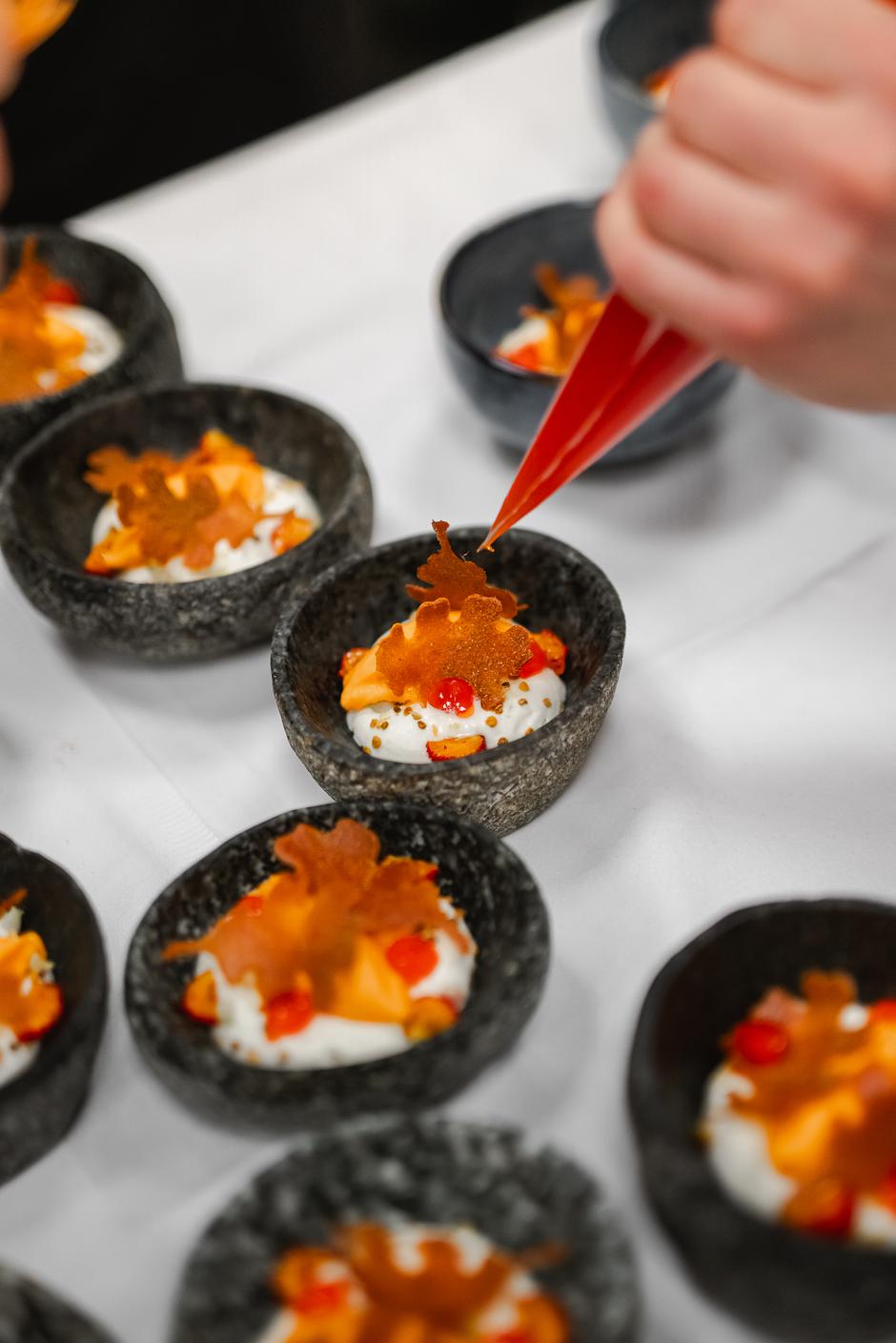 harry's piccolo u spinnakeru | Author: Robert Maric