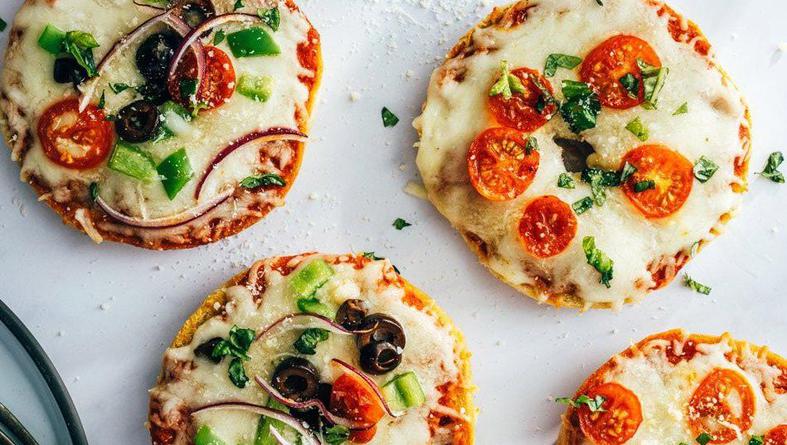 pizza bagels