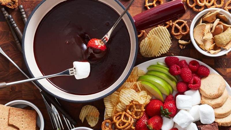 &Ccaron;okoladni fondue - prefina divota koja popravlja dan
