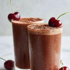 Isprobaj kremasti smoothie koji spaja čokoladu i trešnje