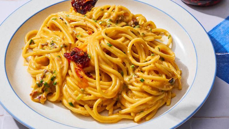 Chilli oil carbonara nova je slasna verzija omiljenog jela