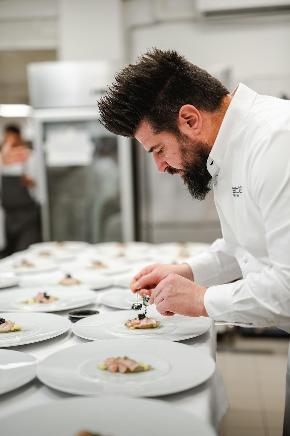 harry's piccolo u spinnakeru | Author: Press