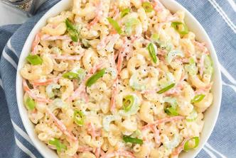 Ova havajska salata s tjesteninom pravi je comfort food
