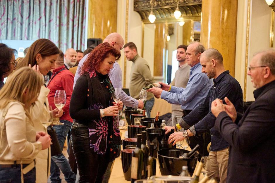 vinistra en primeur | Author: Merlo De Graia