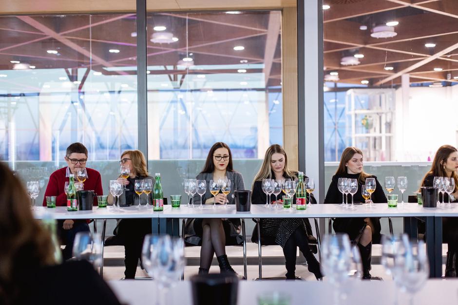 wineos | Author: Press