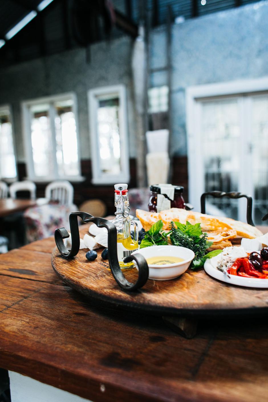 lazy susan | Author: Rachel Claire/Pexels
