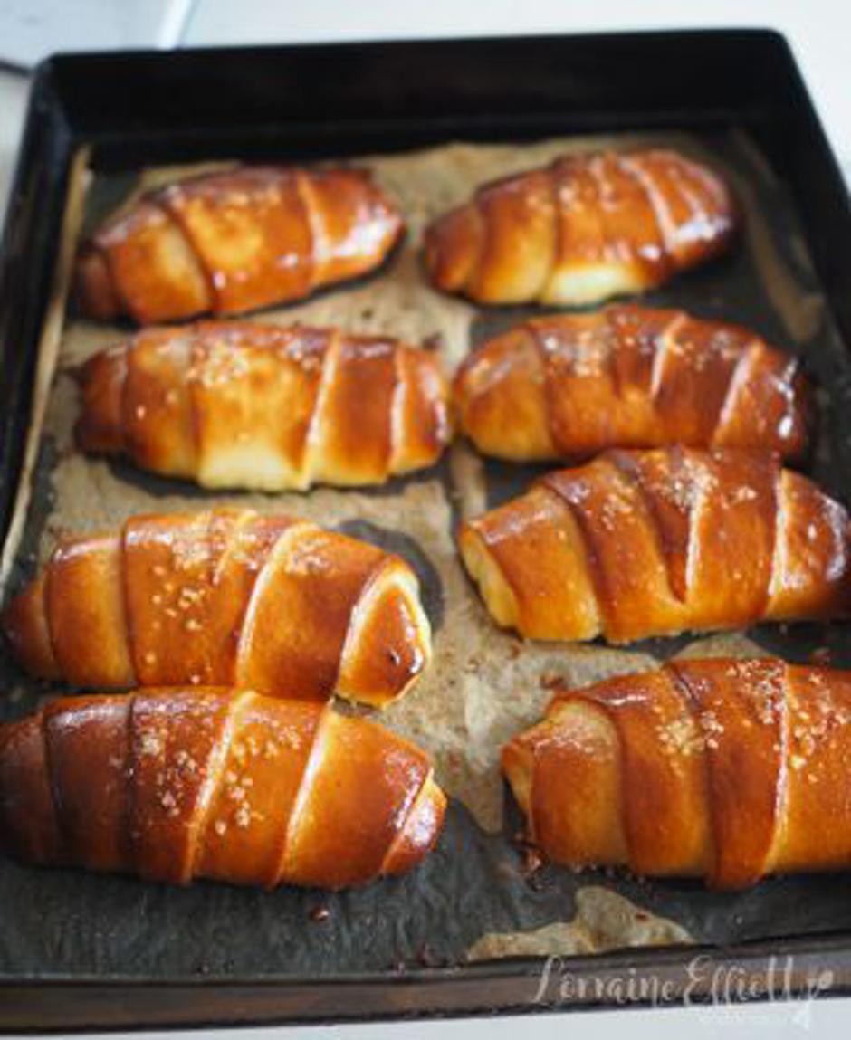 salt bread, shio pan | Author: Lorraine Elliott, Not Quite Nigella/Pinterest