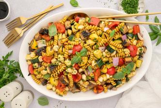 salata od tjestenine i grilanog povrća