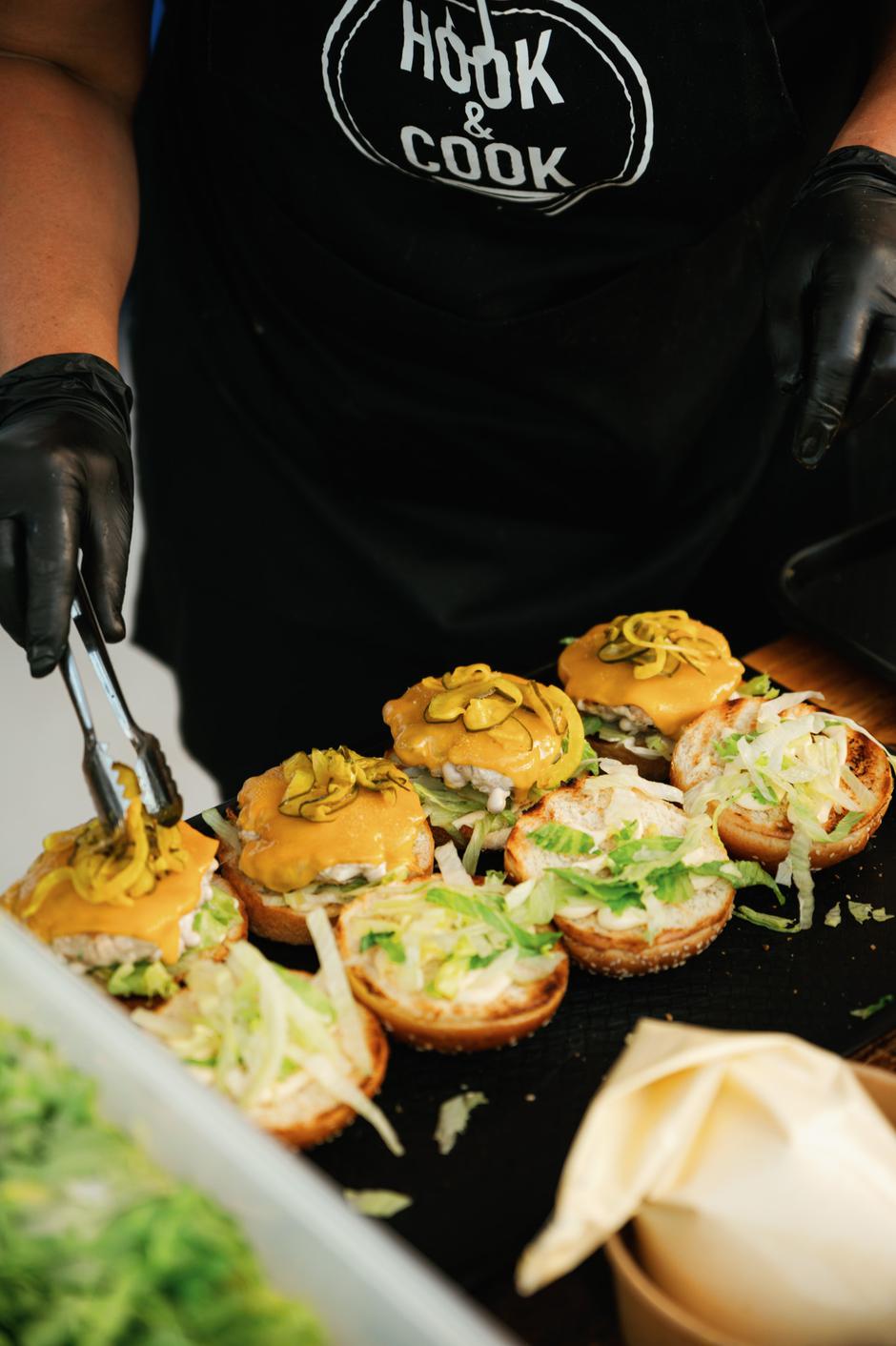 hook and cook | Author: Press