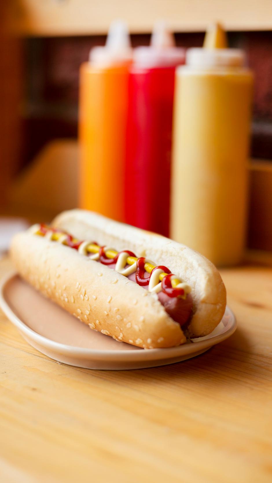 hot dog | Author: Jessica Loaiza/Unsplash