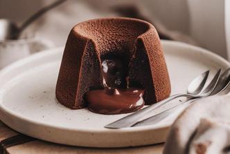 čokoladni lava kolač