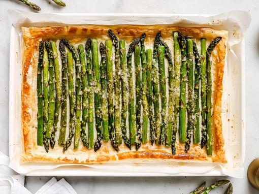 Proljetni tart sa šparogama