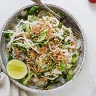 Salata od piletine s kokosom i limetom