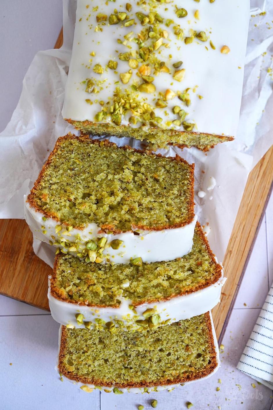 kruh od pistacija | Author: Bake to the roots/Pinterest