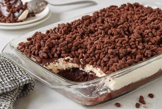 Isprobaj Lazy Cat Cake – čokoladni hit koji je zaludio cijeli svijet